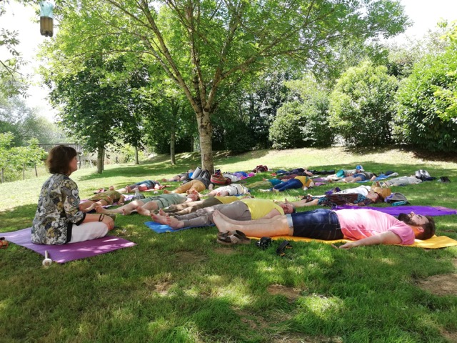 yoga-nidra-herrebouc-essentiel
